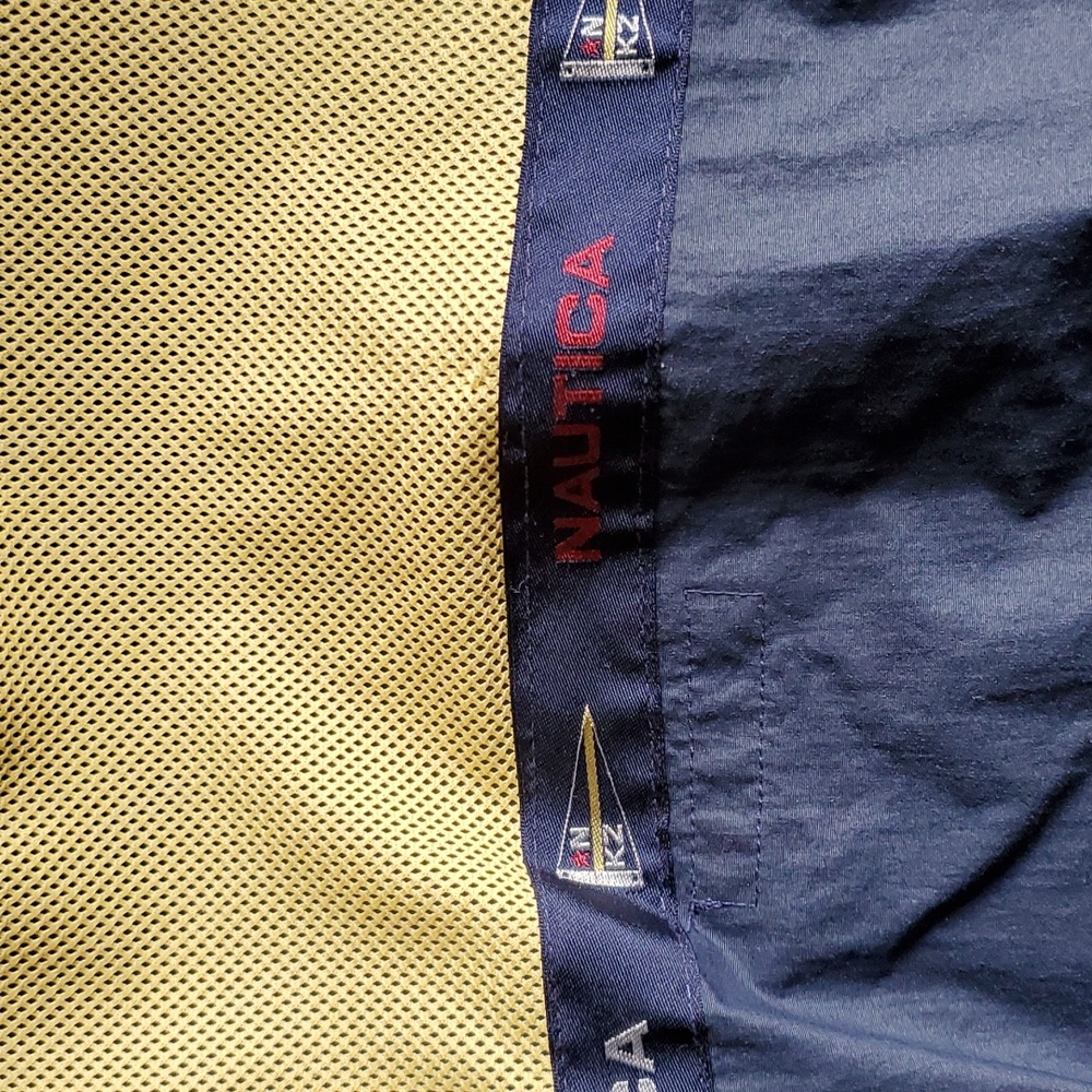 Vintage Lightweight Nautica Jacket in classic red/blue/yellow w/hood XL EUC - Picture 5 of 5